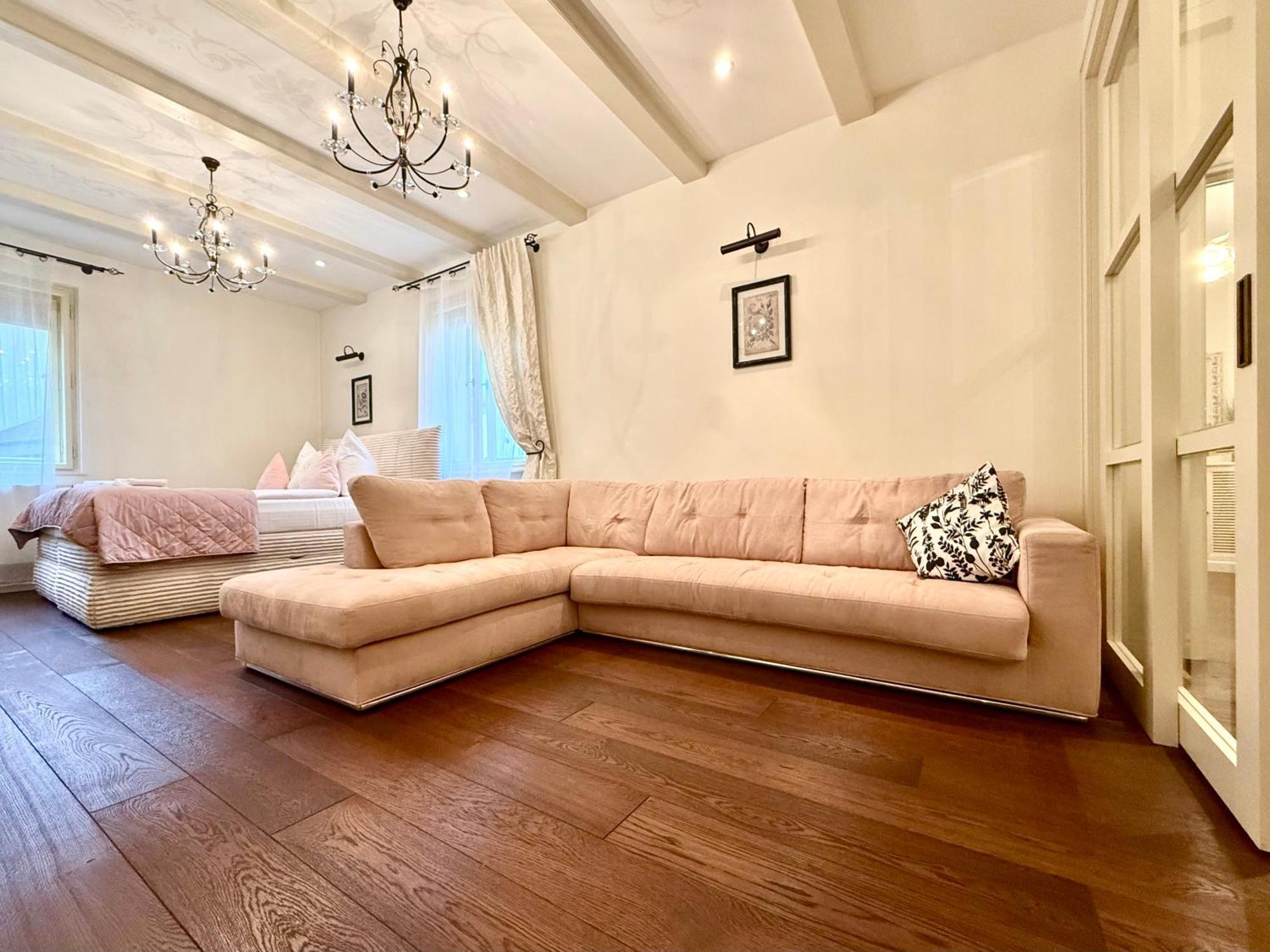 Unique Charles Bridge 2Bdr Apartment. Prag Dış mekan fotoğraf