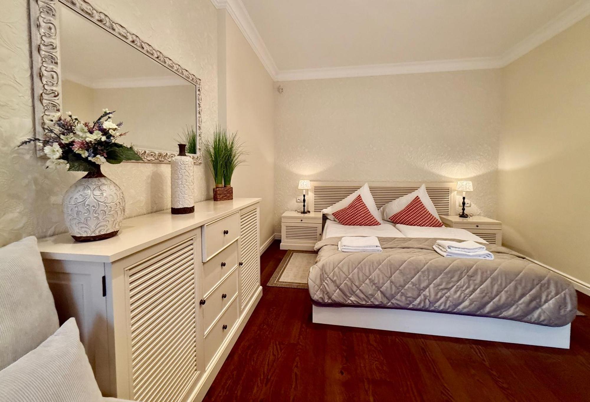 Unique Charles Bridge 2Bdr Apartment. Prag Dış mekan fotoğraf