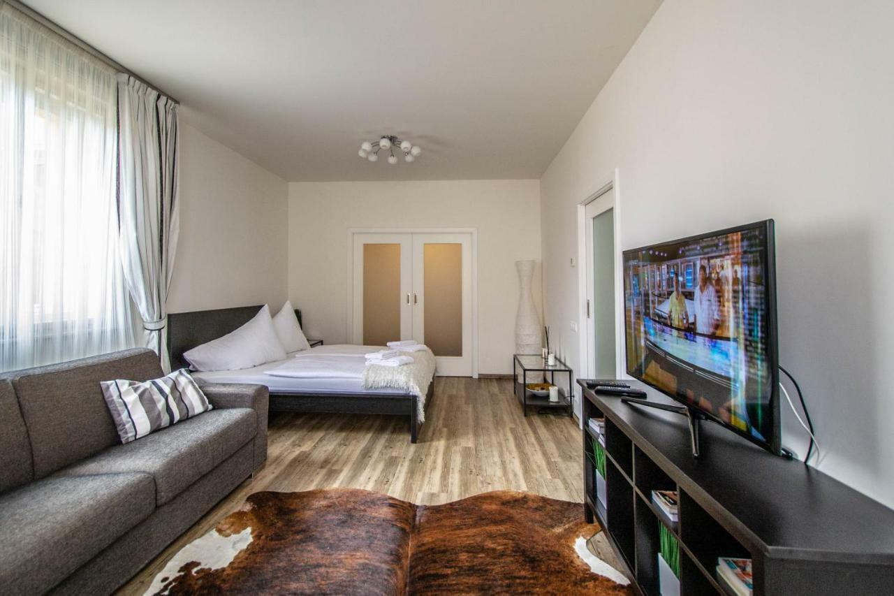 Unique Charles Bridge 2Bdr Apartment. Prag Dış mekan fotoğraf