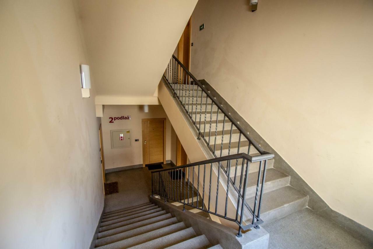 Unique Charles Bridge 2Bdr Apartment. Prag Dış mekan fotoğraf