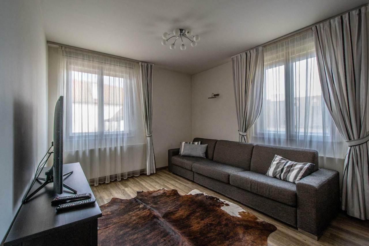 Unique Charles Bridge 2Bdr Apartment. Prag Dış mekan fotoğraf