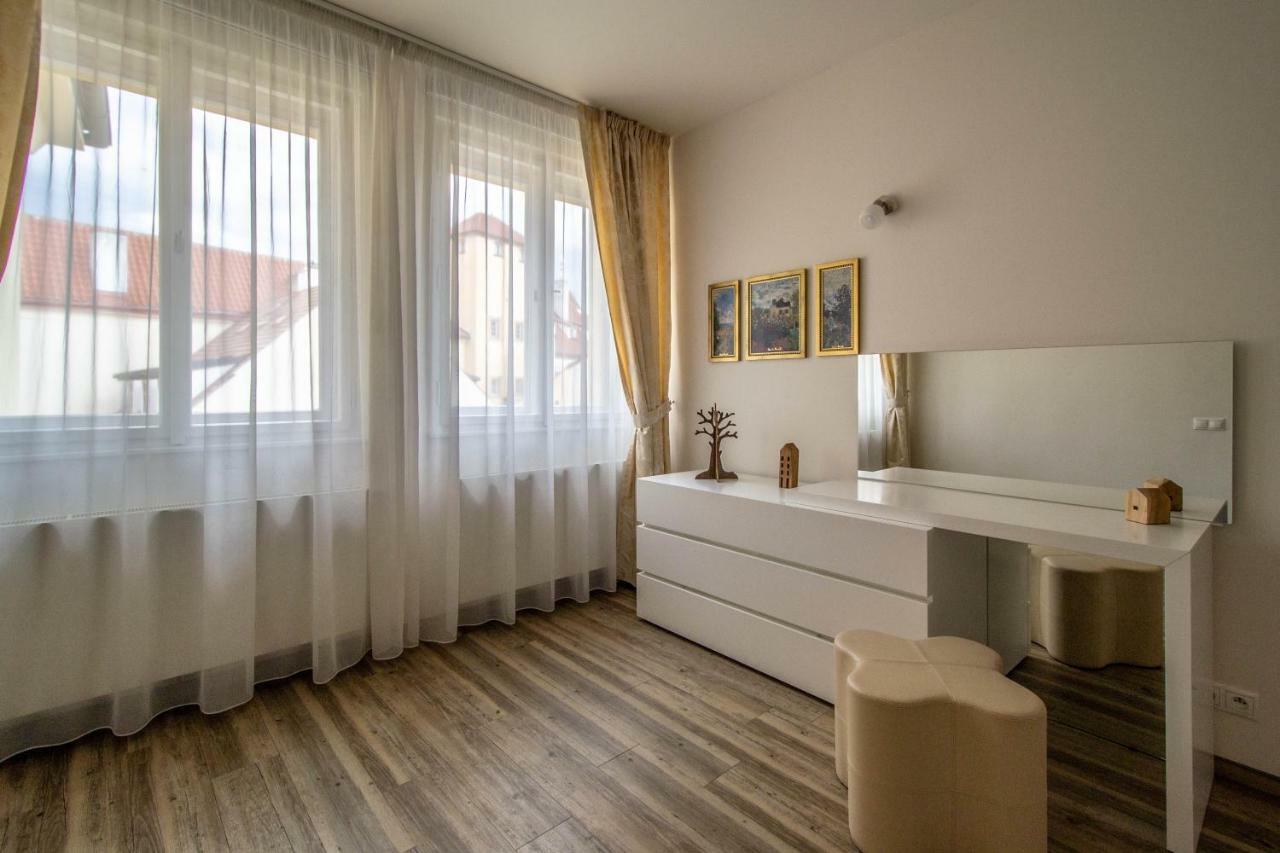 Unique Charles Bridge 2Bdr Apartment. Prag Dış mekan fotoğraf
